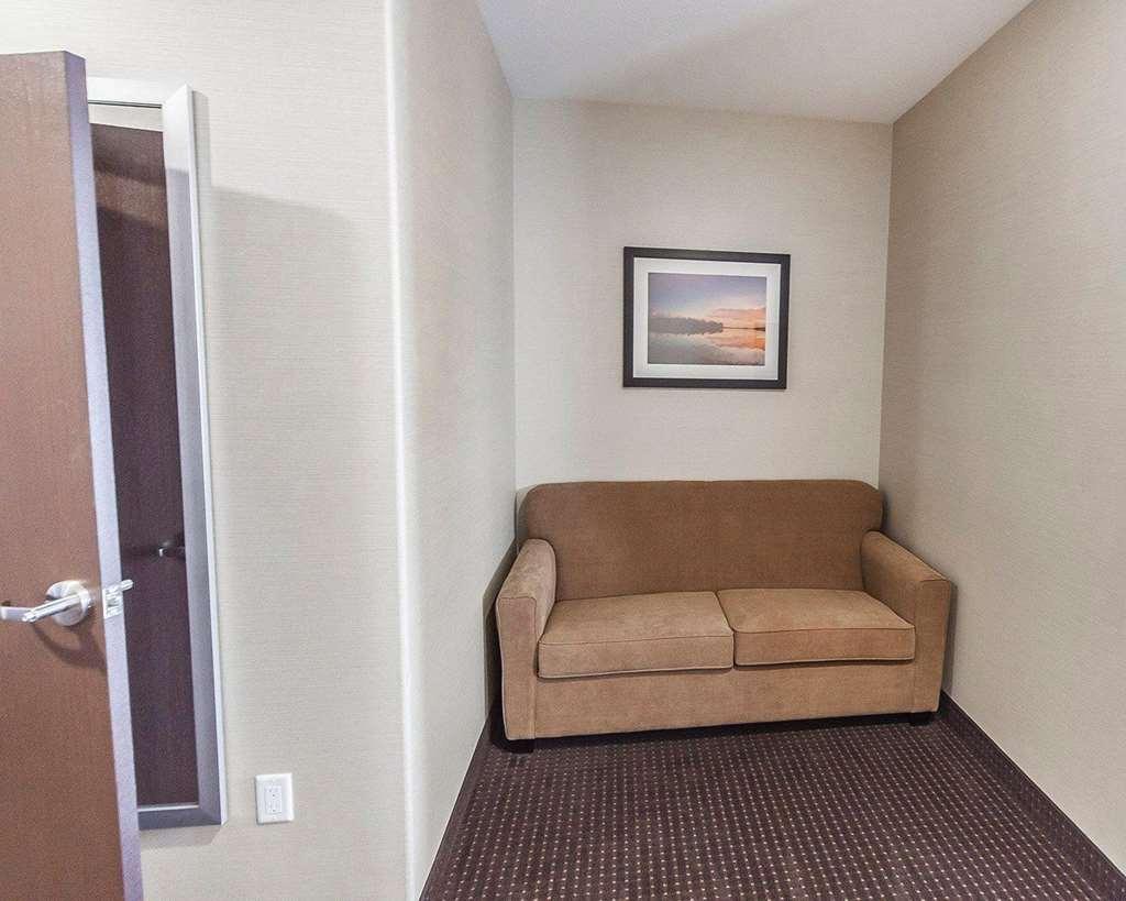 Comfort Inn & Suites Bonnyville Ruang foto