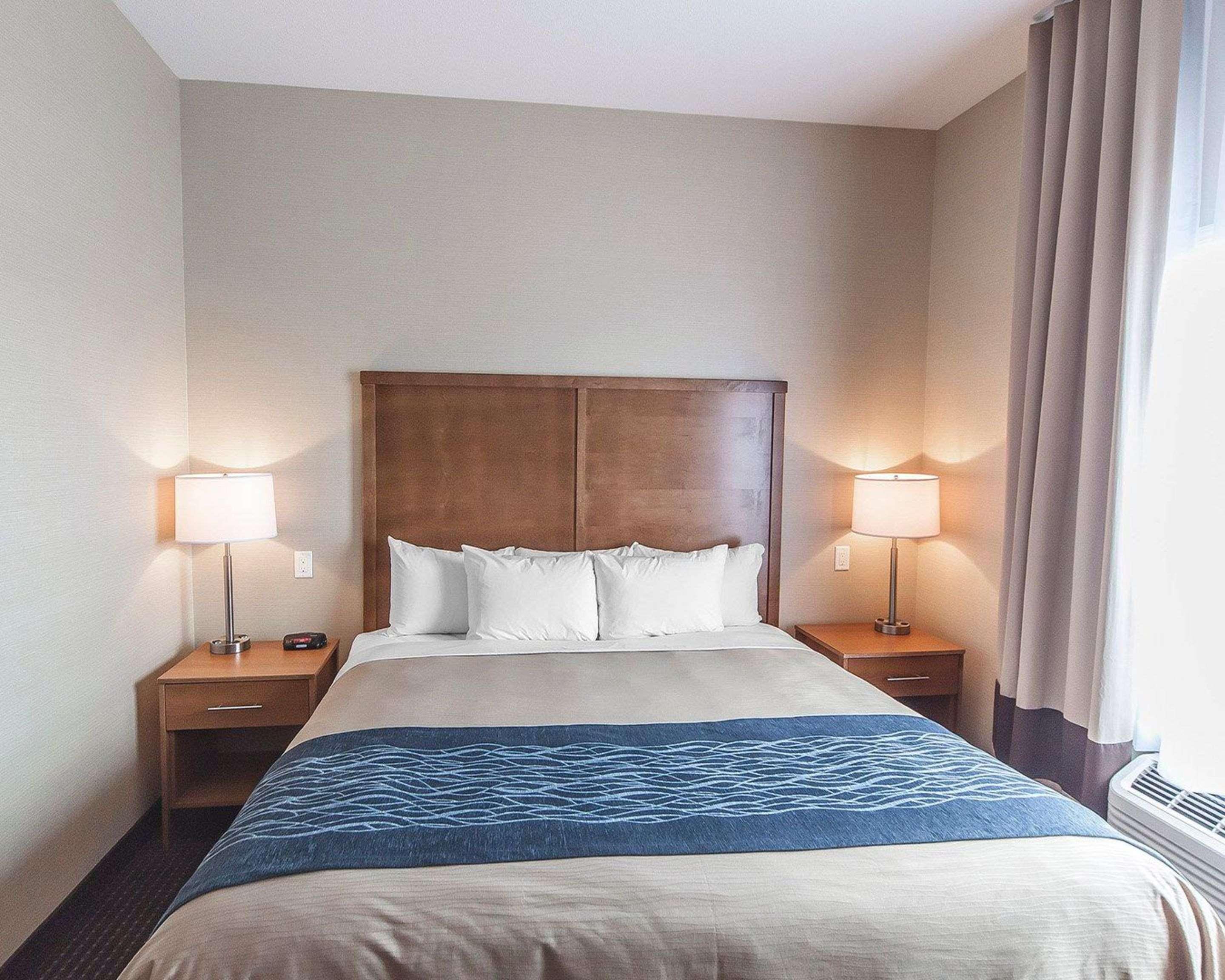 Comfort Inn & Suites Bonnyville Bagian luar foto