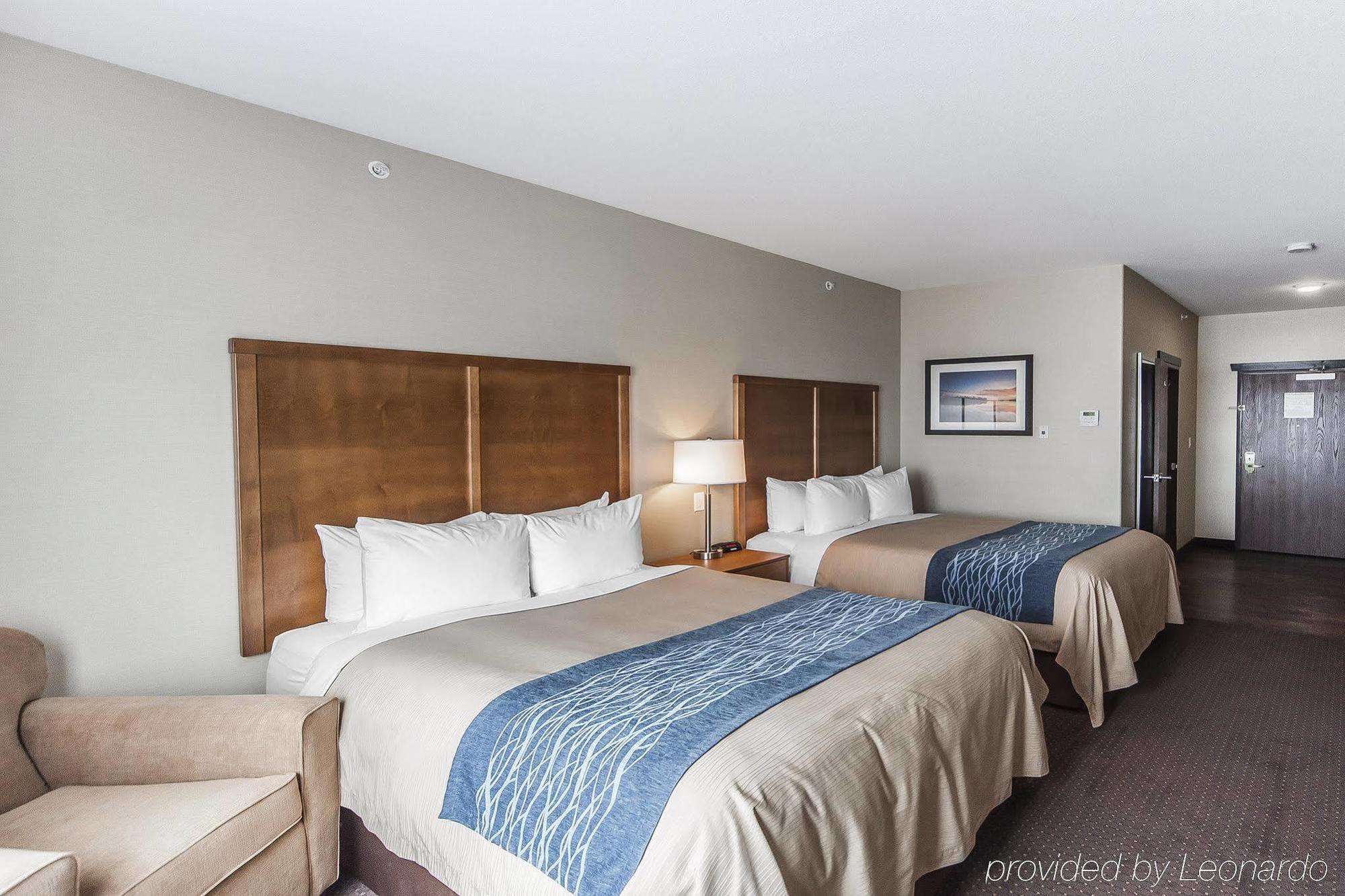 Comfort Inn & Suites Bonnyville Bagian luar foto