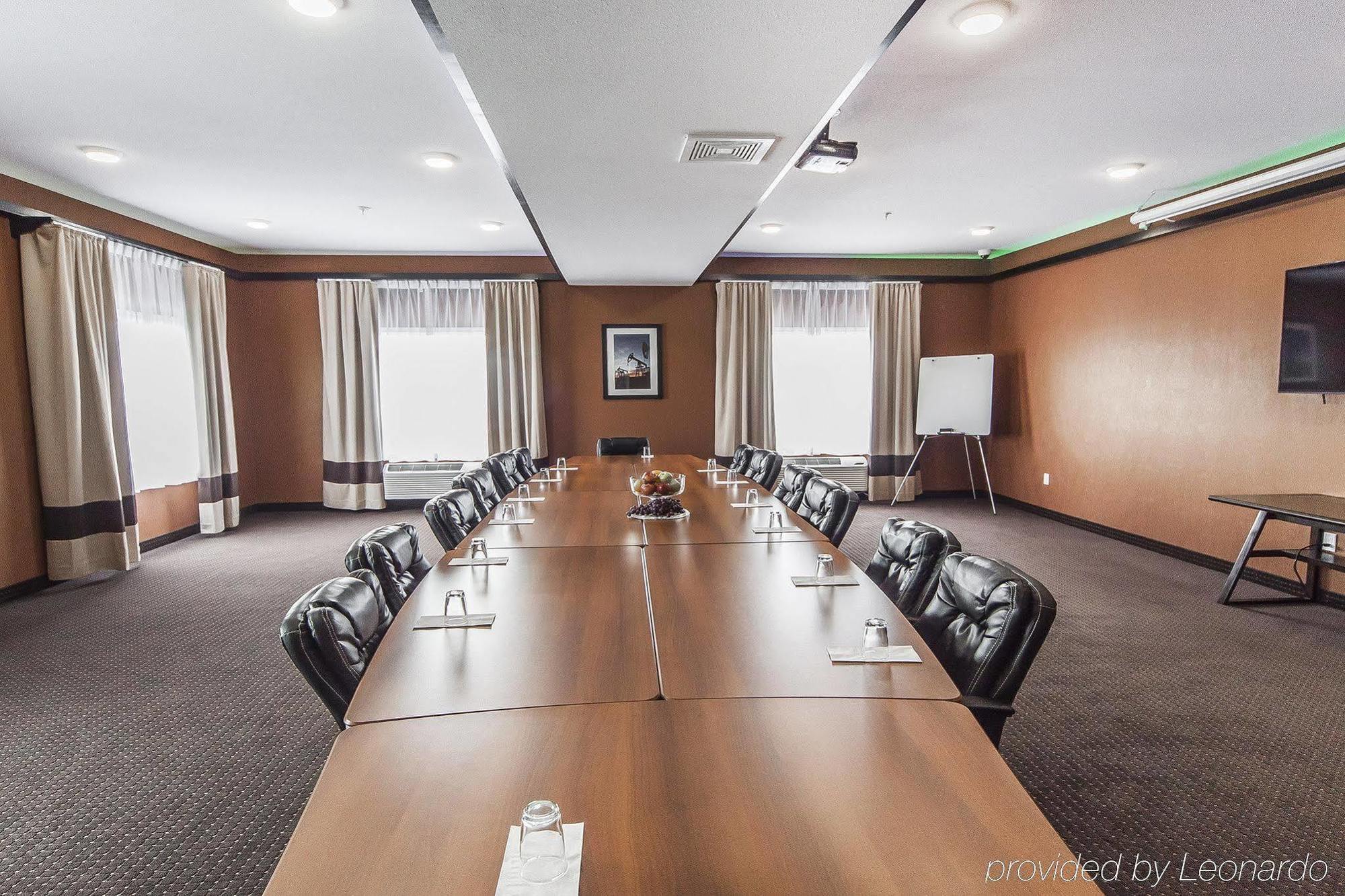 Comfort Inn & Suites Bonnyville Bagian luar foto